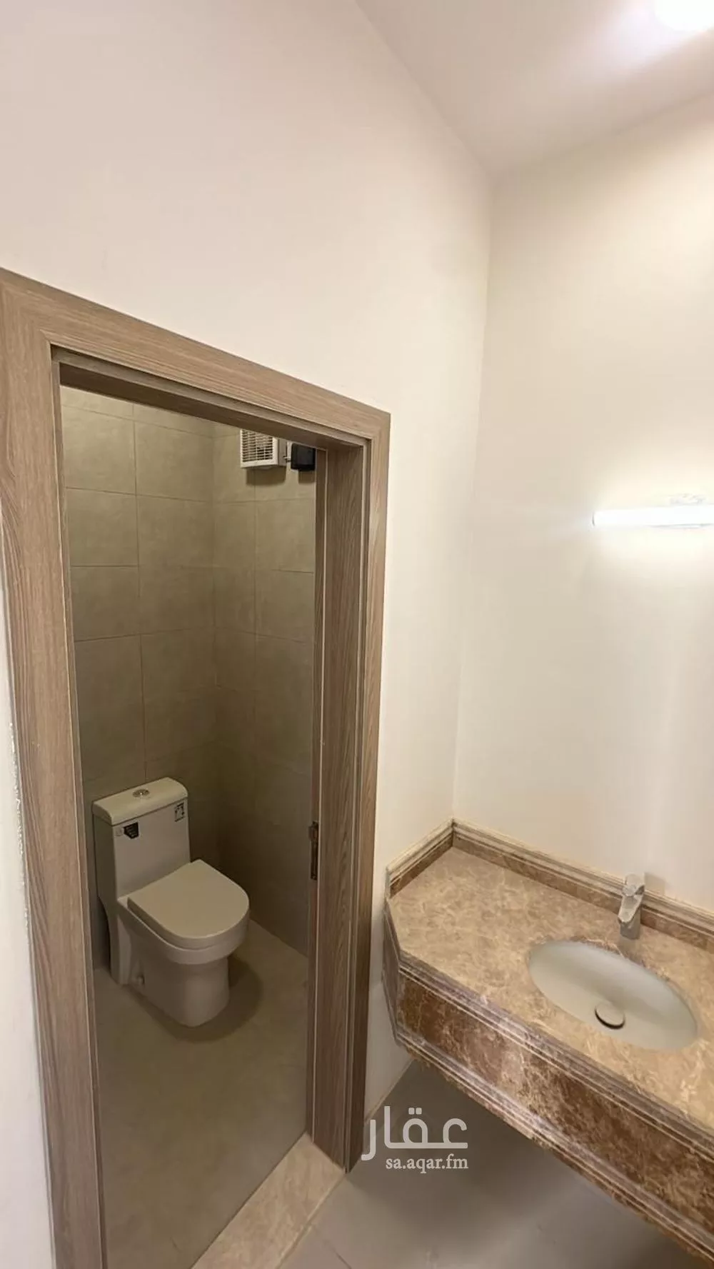 فيلا 4 غرف في العارض 24