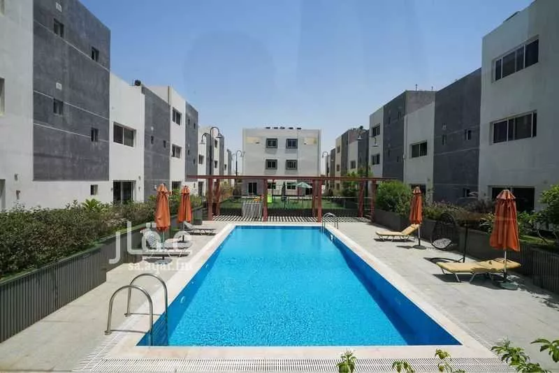 عمارة 2487 م² في المرجان 4