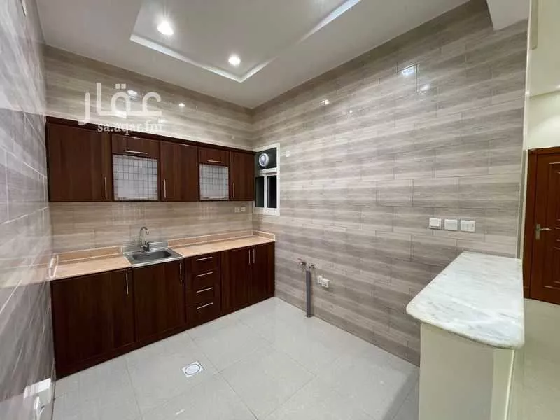 شقة 2 غرف في العليا 15