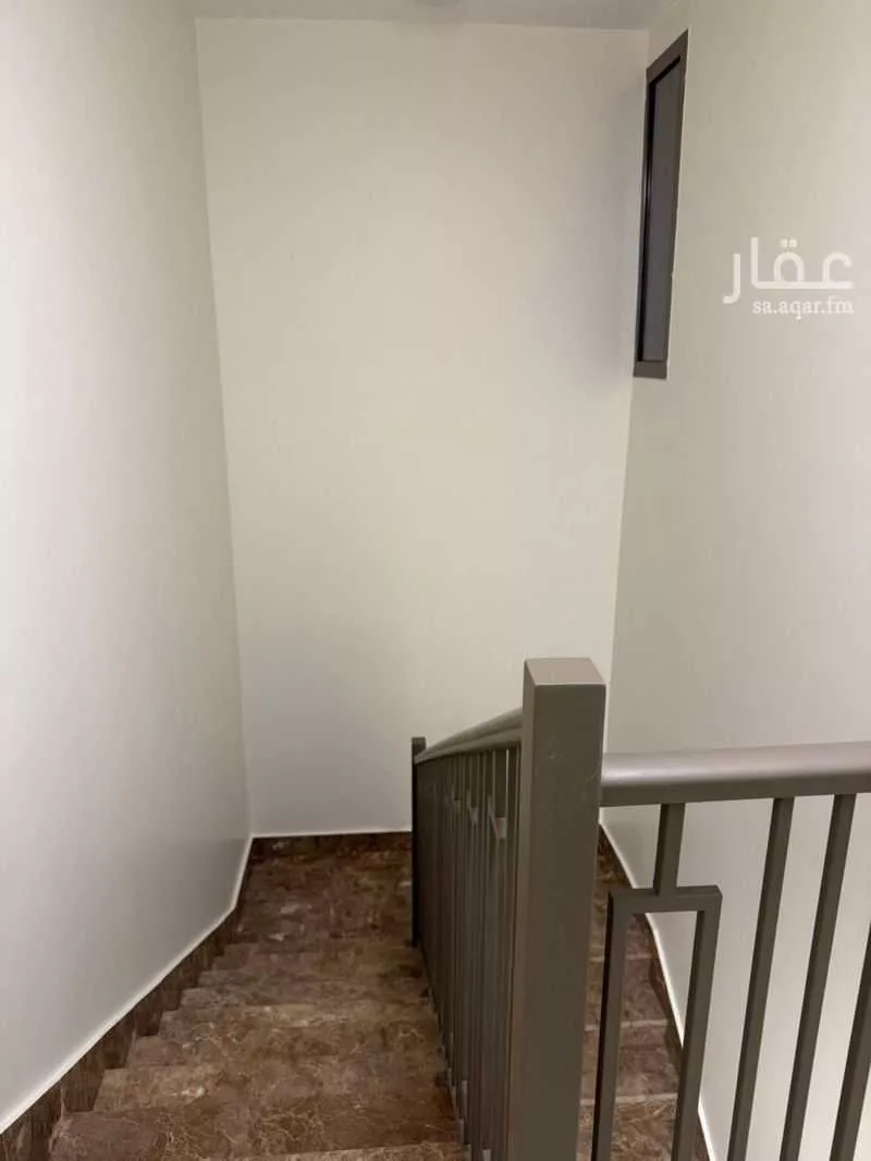 فيلا 5 غرف في السويدي الغربي 12