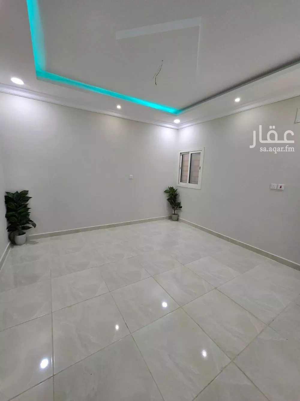 شقة 5 غرف في ضاحية الملك فهد 14