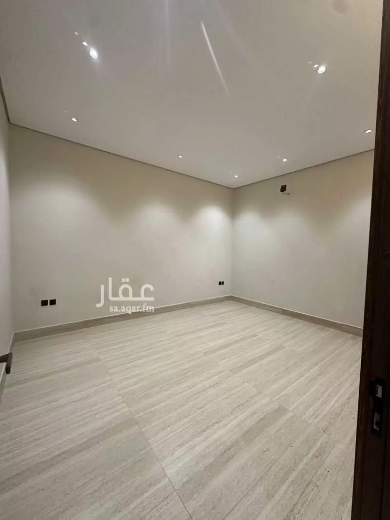 فيلا 5 غرف في السعادة 12