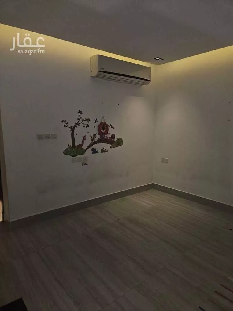 فيلا 6 غرف في العريجاء الغربية 11