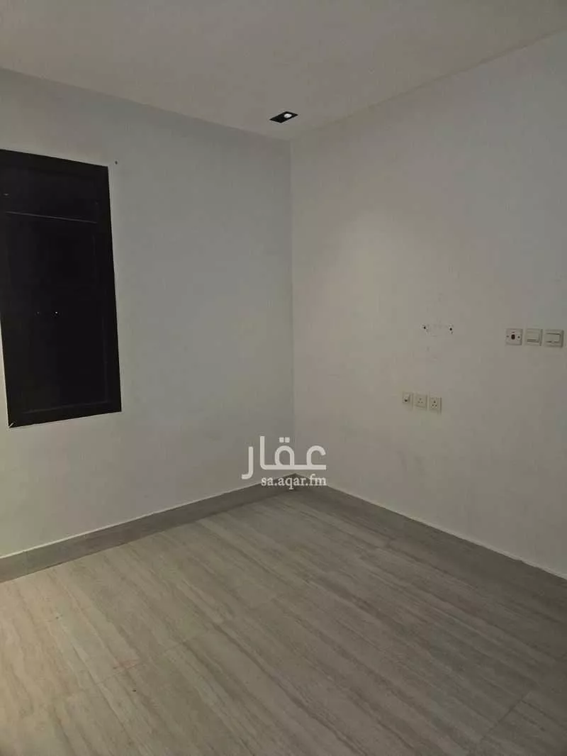 فيلا 6 غرف في العريجاء الغربية 18