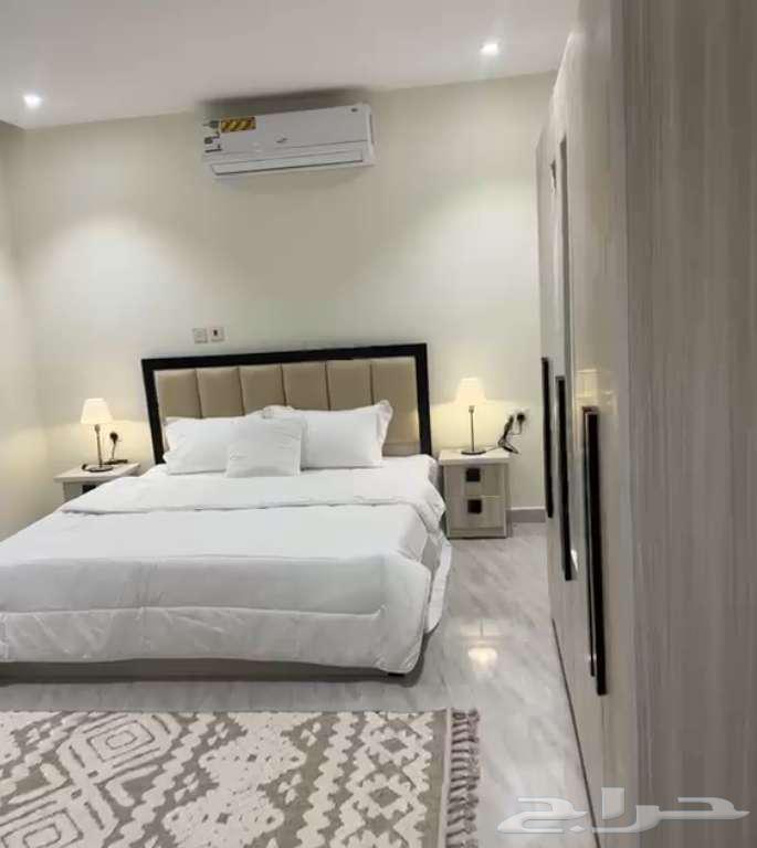 شقة 1 غرف في احد 4