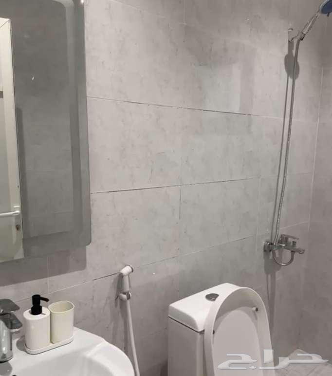 شقة 1 غرف في احد 5