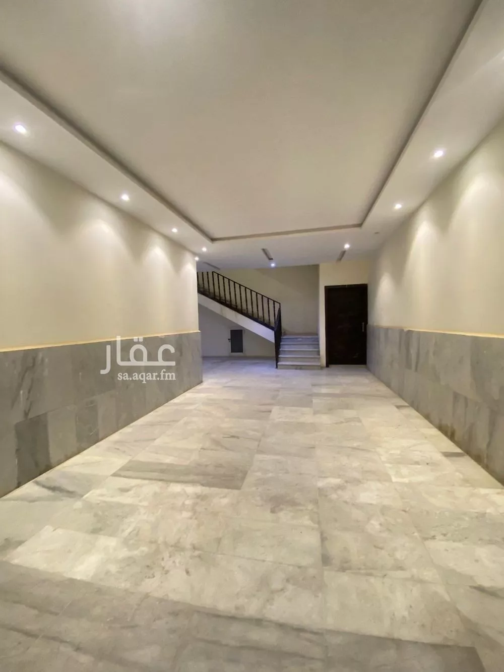 شقة 2 غرف في النزهة 4