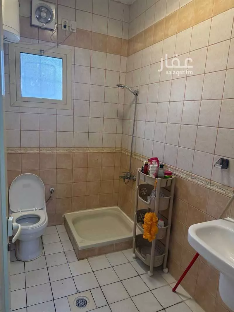 شقة 5 غرف في احد 10