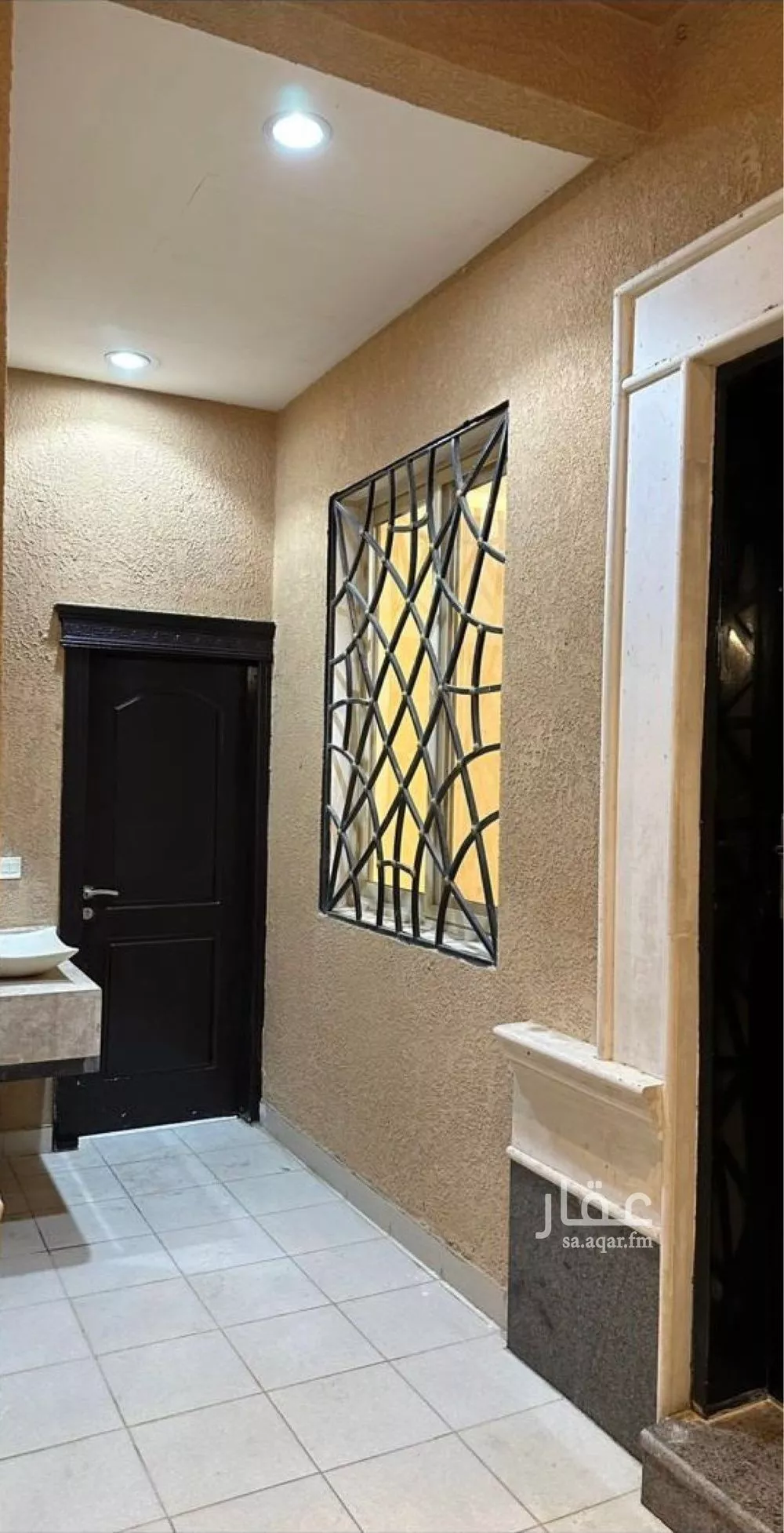 فيلا 7 غرف في العزيزية 10