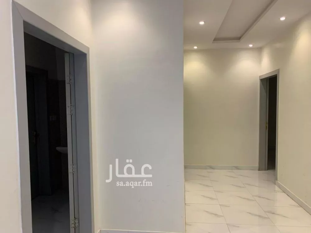 فيلا 8 غرف في القادسية 11