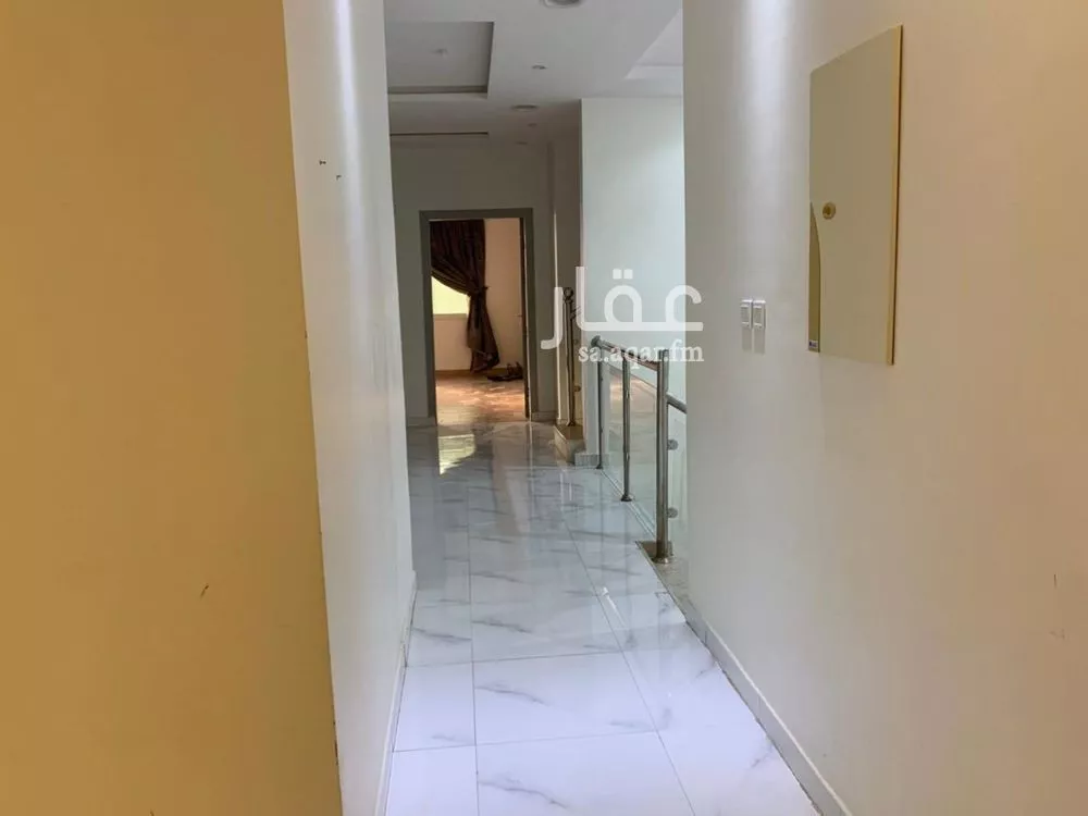 فيلا 8 غرف في القادسية 4