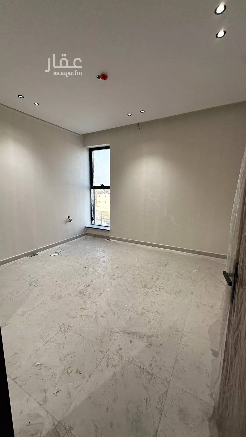 فيلا 4 غرف في ظهرة لبن 9