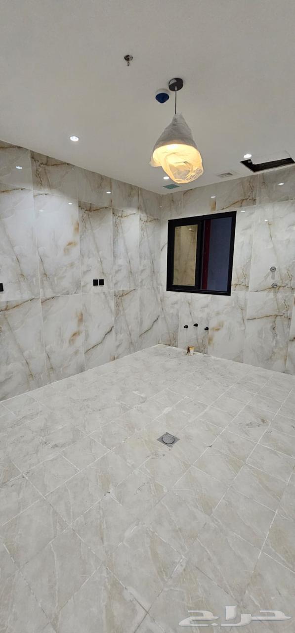 شقة 3 غرف في السيف 20