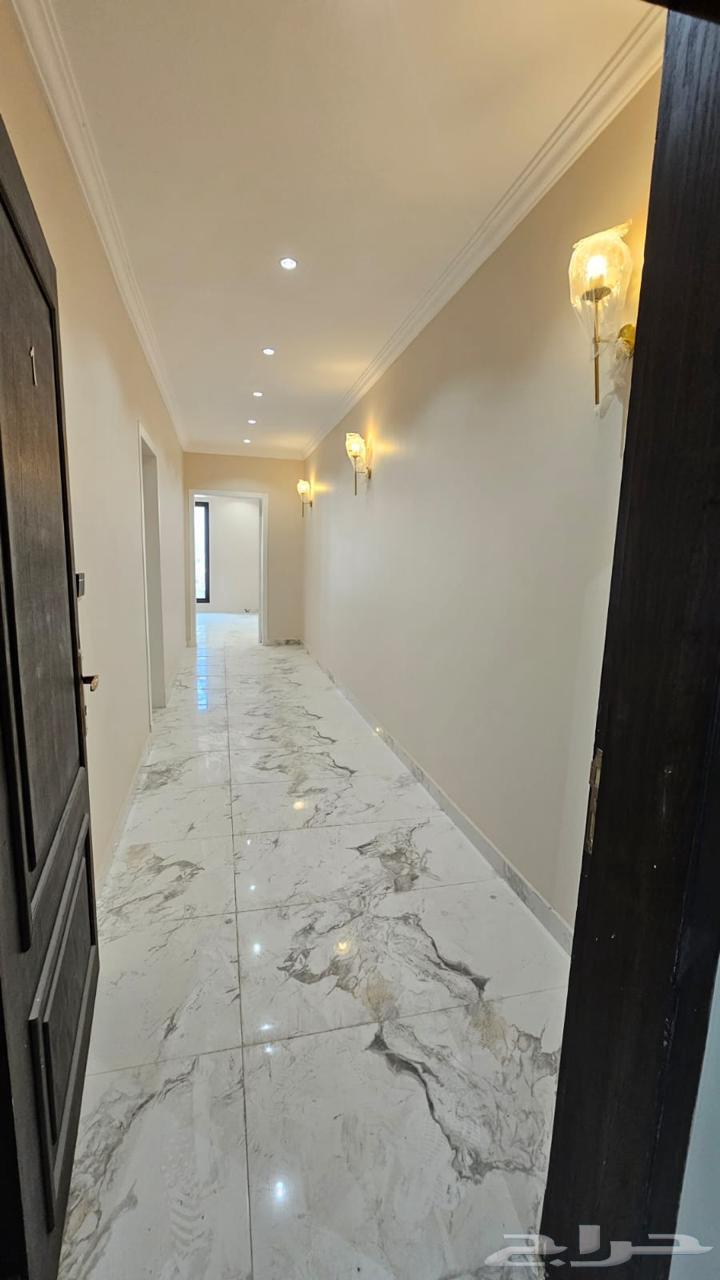 شقة 3 غرف في السيف 4