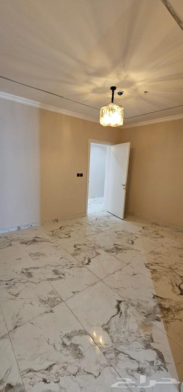 شقة 3 غرف في السيف 5