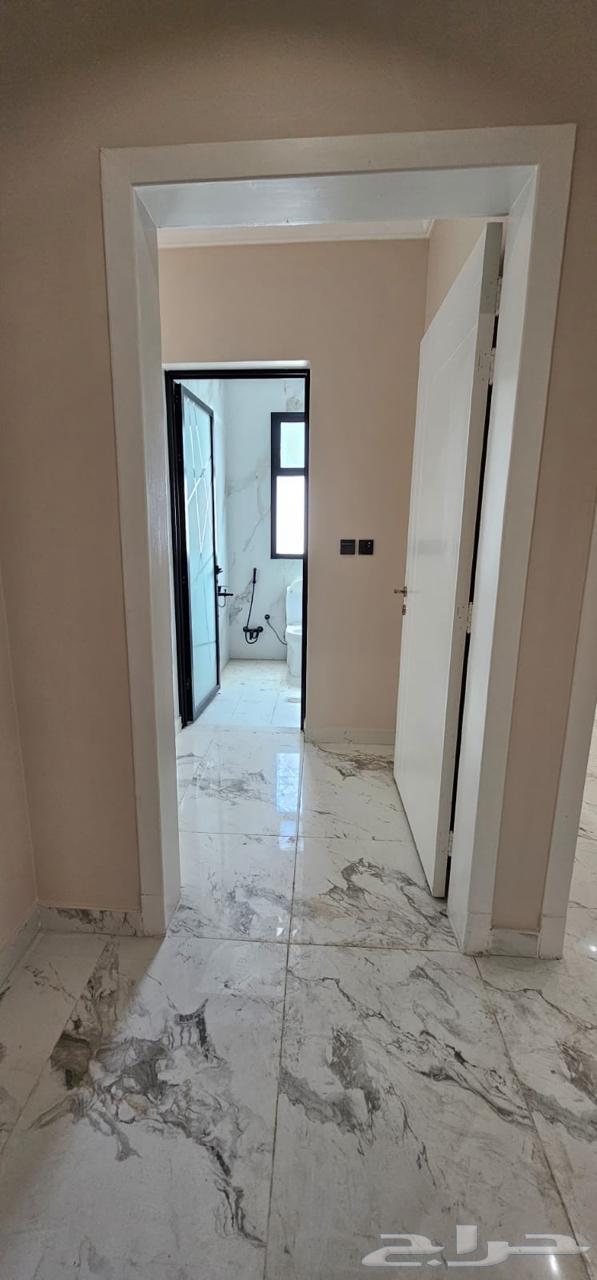 شقة 3 غرف في السيف 8