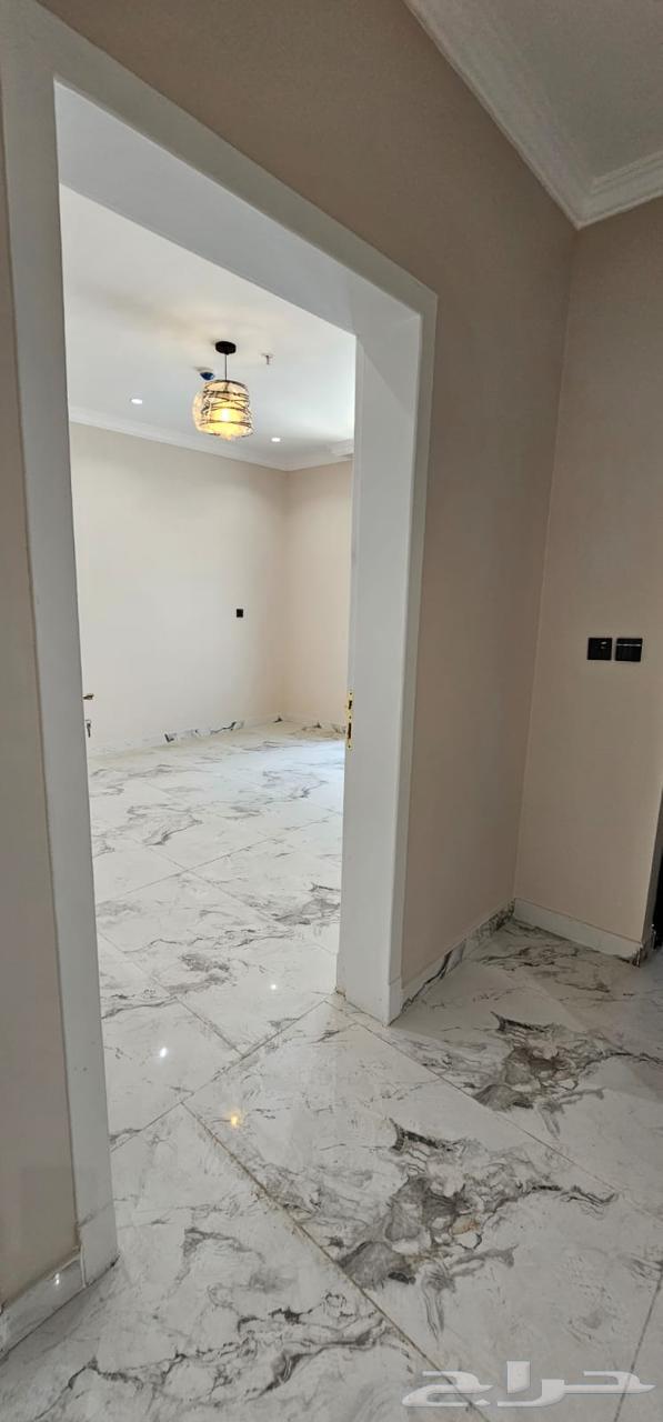 شقة 3 غرف في السيف 9