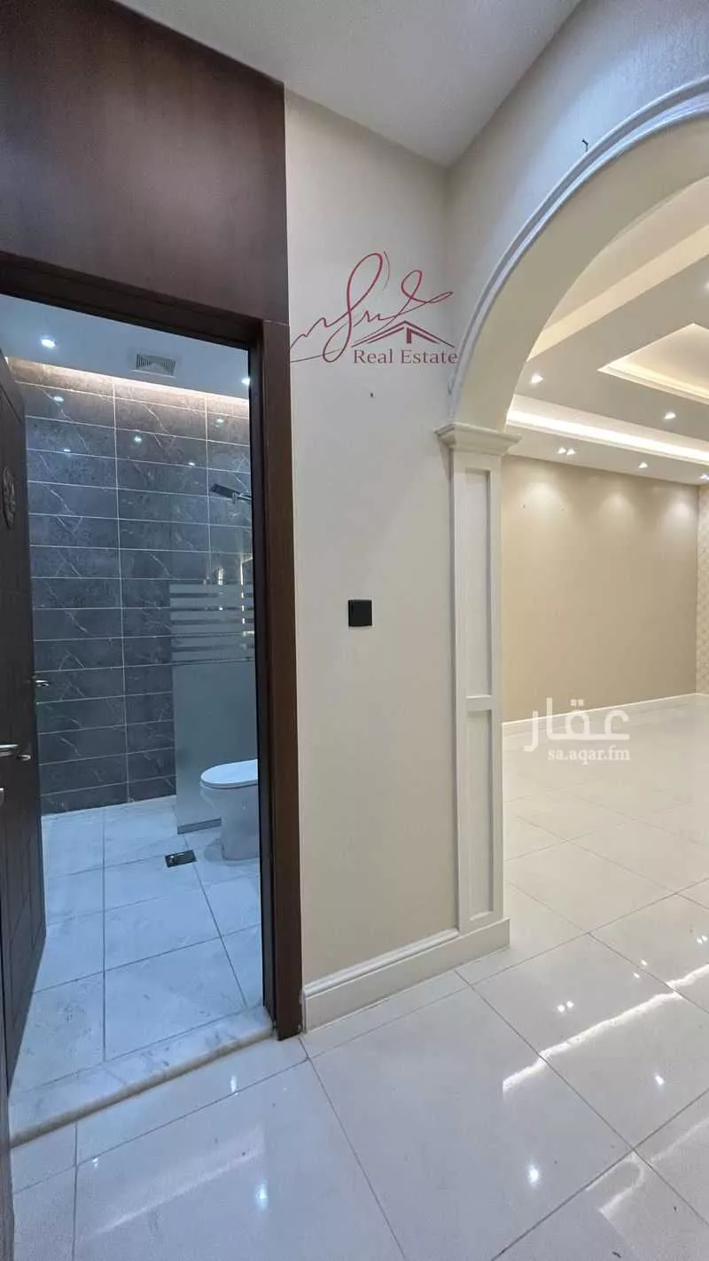 شقة 5 غرف في شظاة 12