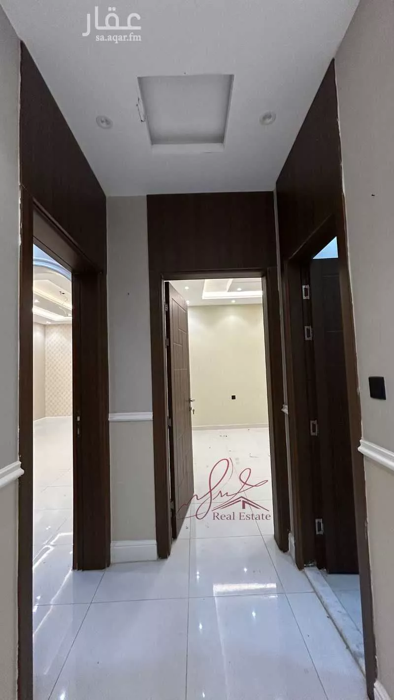 شقة 5 غرف في شظاة 9