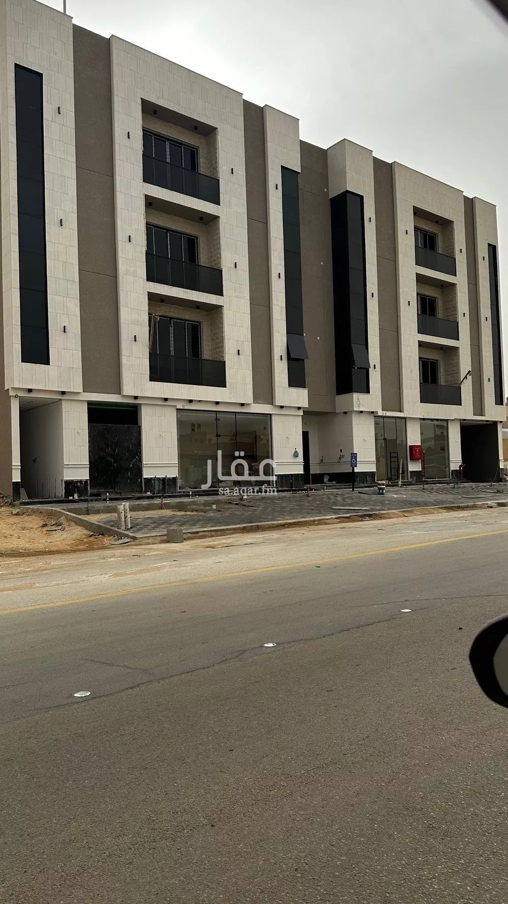 4 bedroom apartment in Dhahrat Laban 2