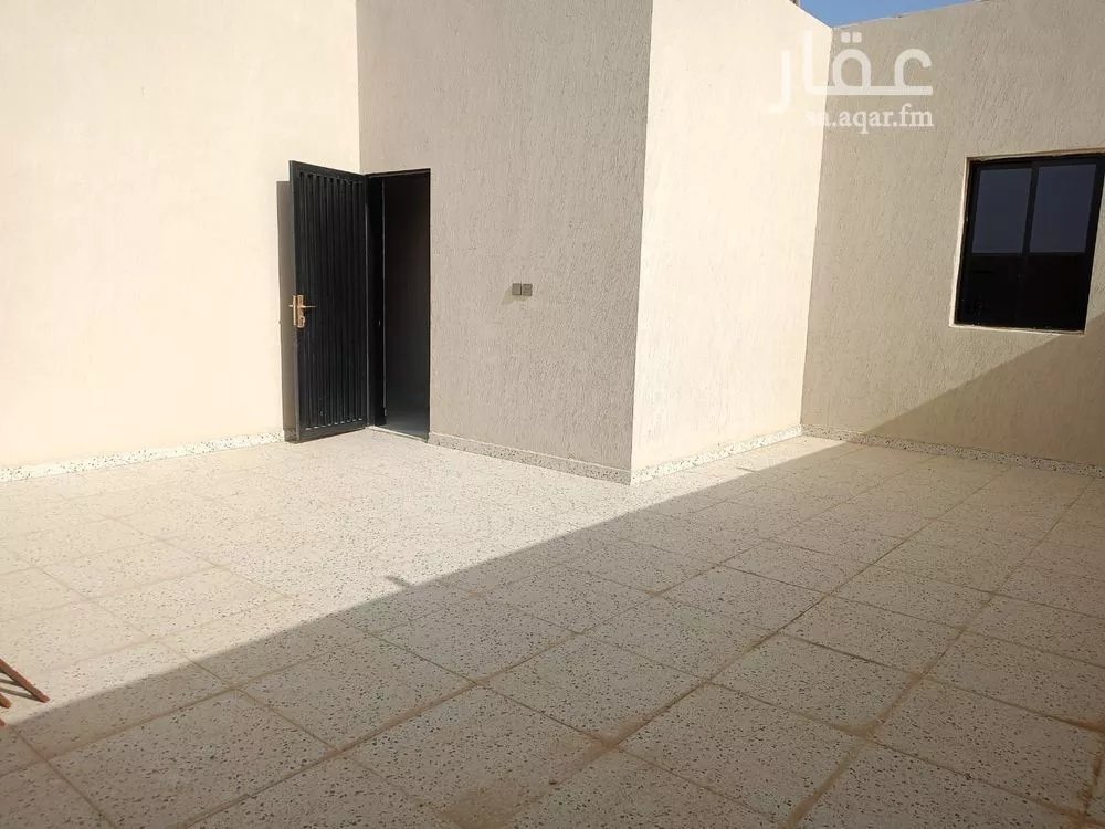 3 bedroom floor in Al Janadriyah 15