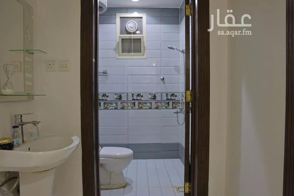 4 bedroom apartment in Dhahrat Laban 7