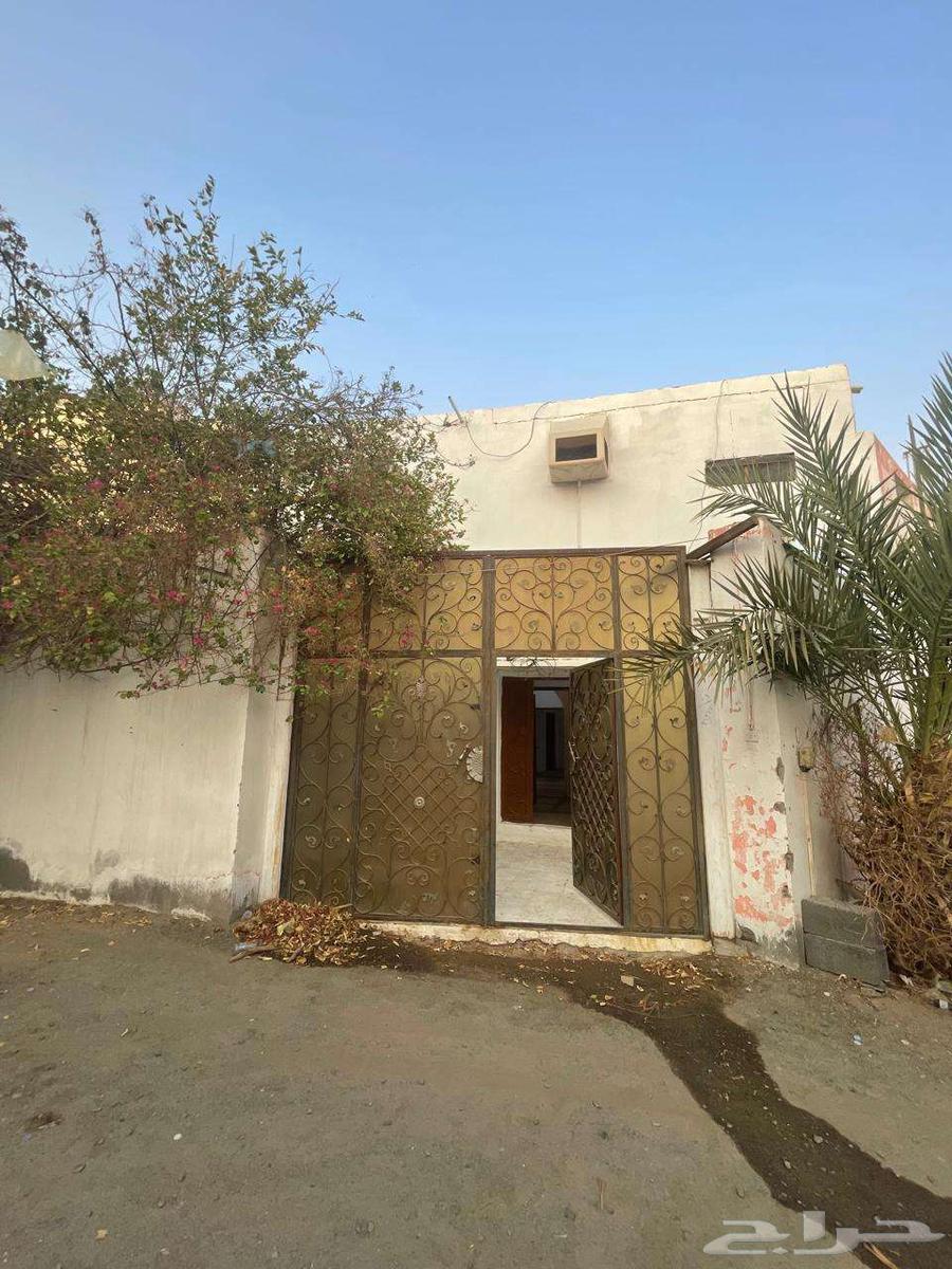 فيلا 8 غرف في ولي العهد 4