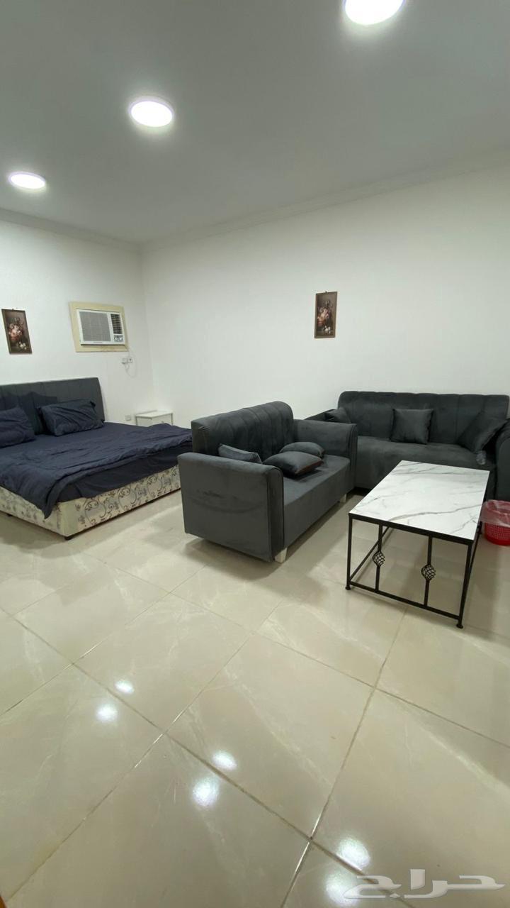 شقة 4 غرف في بطحاء قريش 8
