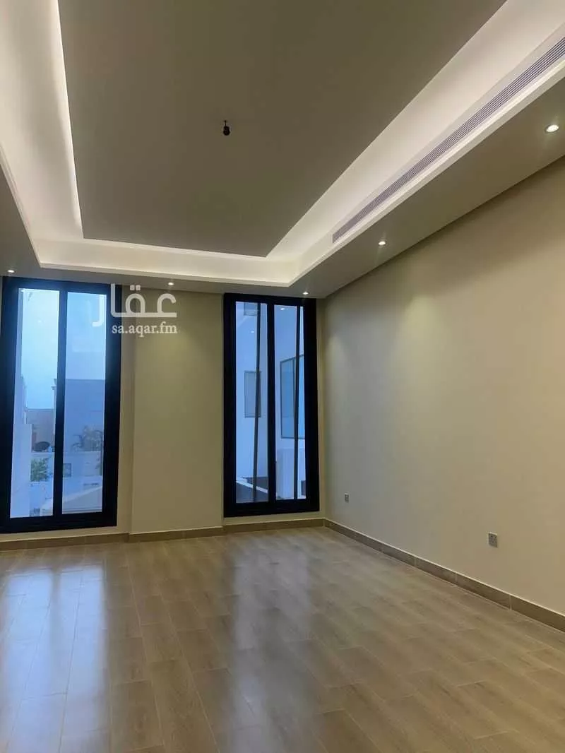 فيلا 6 غرف في الشاطئ 2