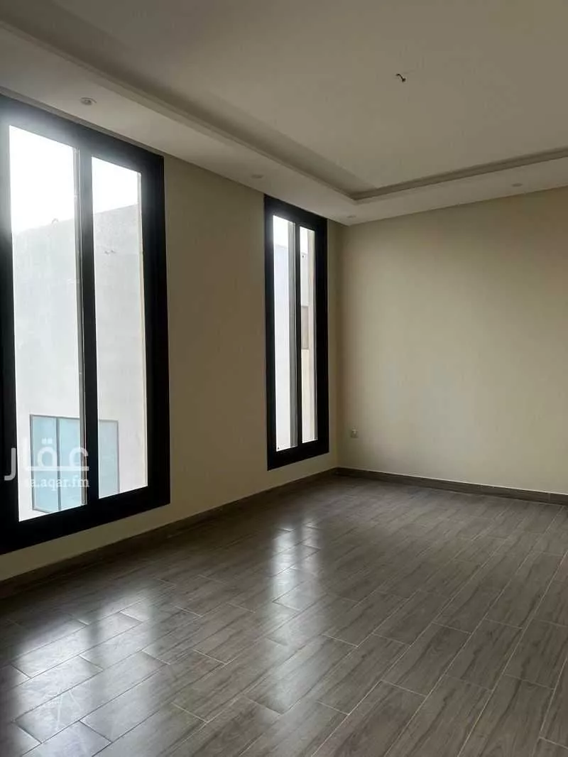 فيلا 6 غرف في الشاطئ 7