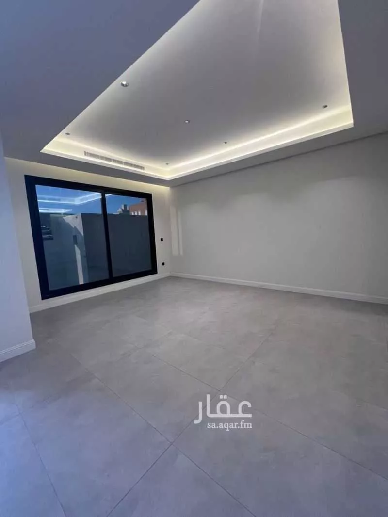 6 bedroom villa in Al Yaqout 4