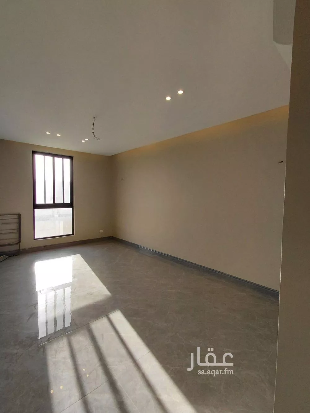 شقة 5 غرف في طيبة 2