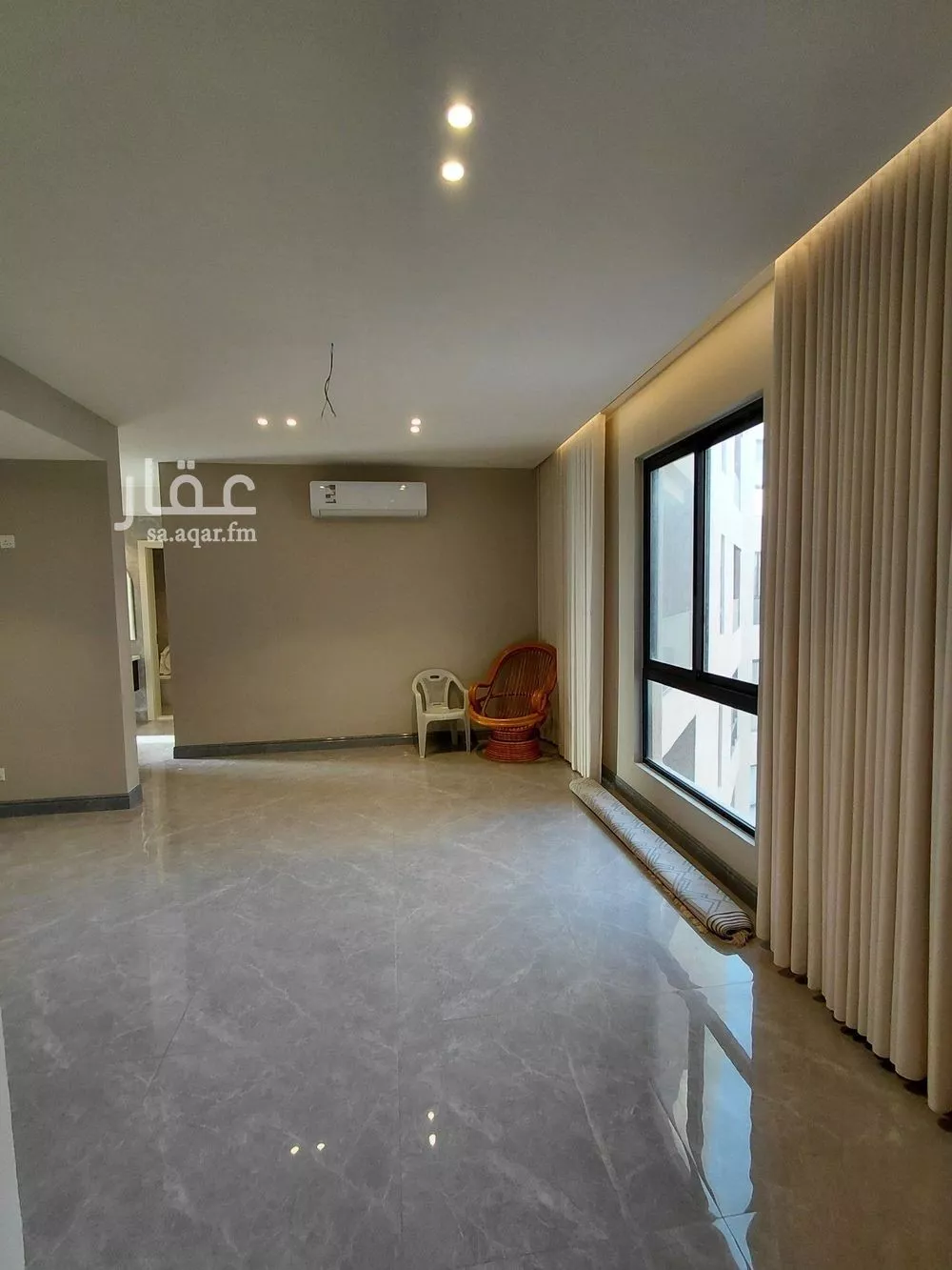 شقة 5 غرف في طيبة 11