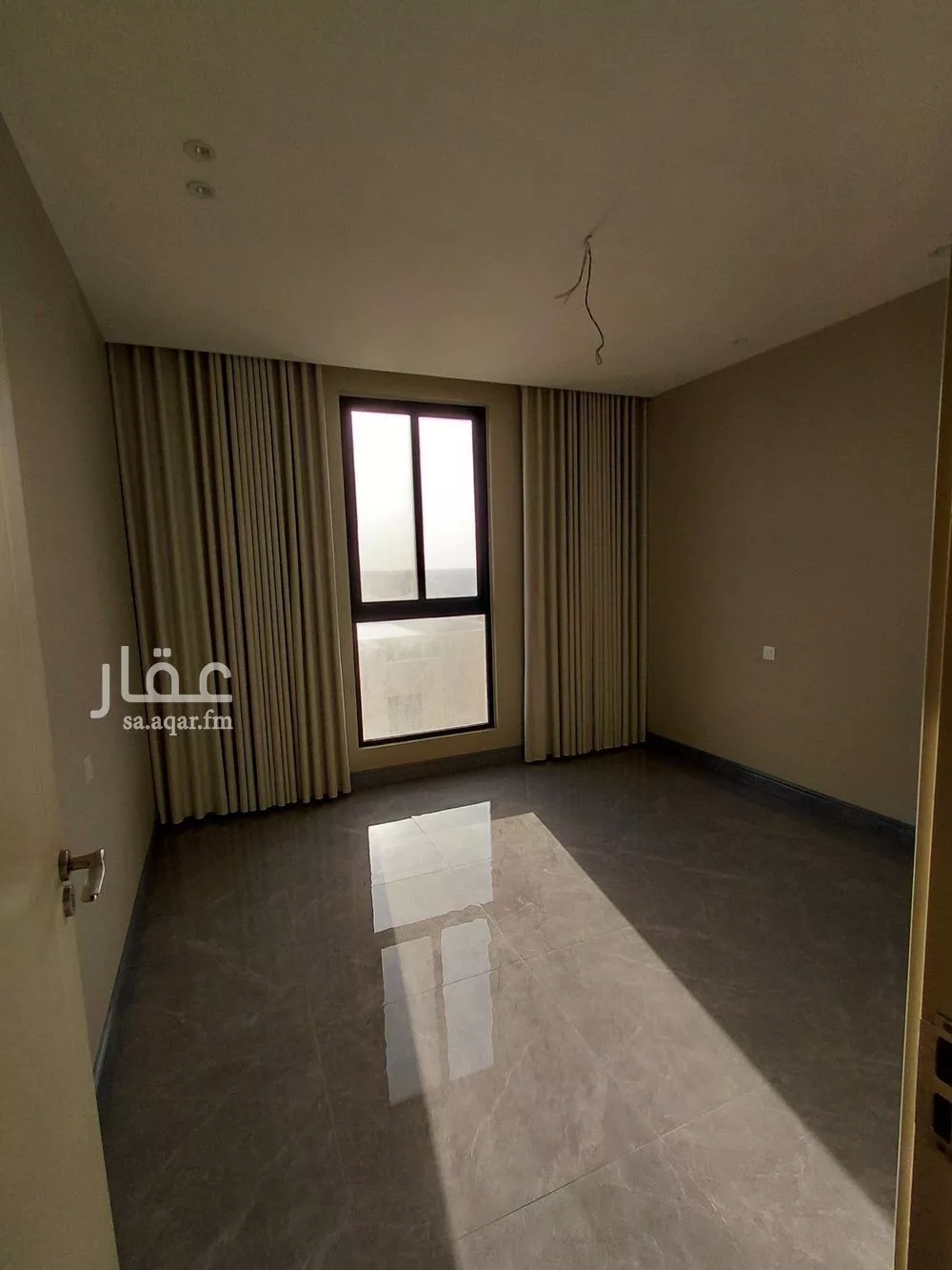 شقة 5 غرف في طيبة 6