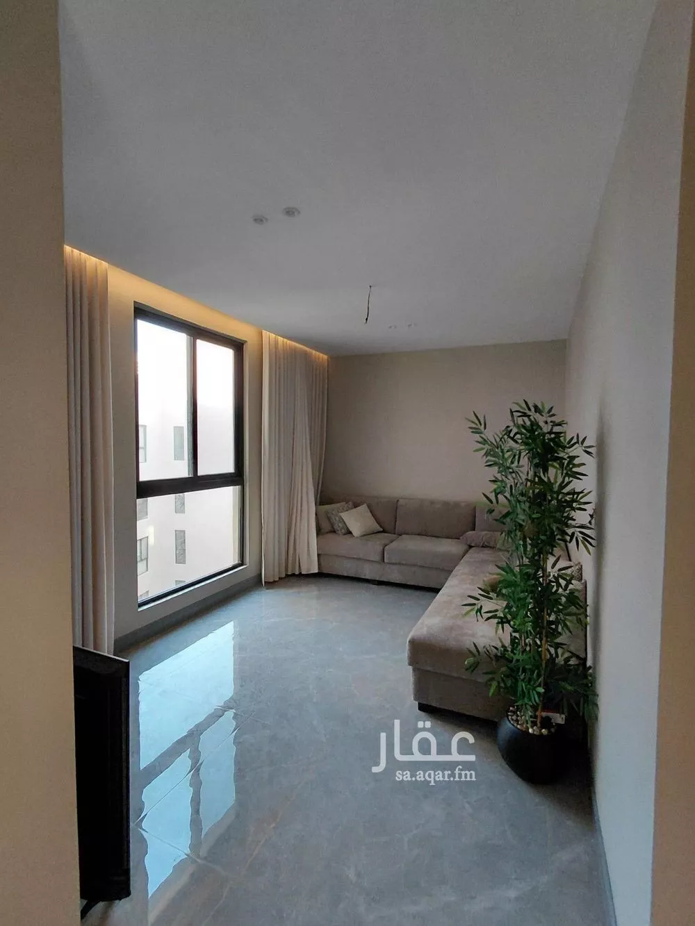 شقة 5 غرف في طيبة 8