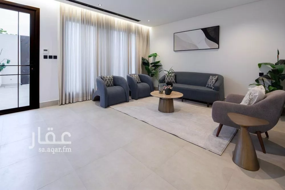 فيلا 5 غرف في العارض 5