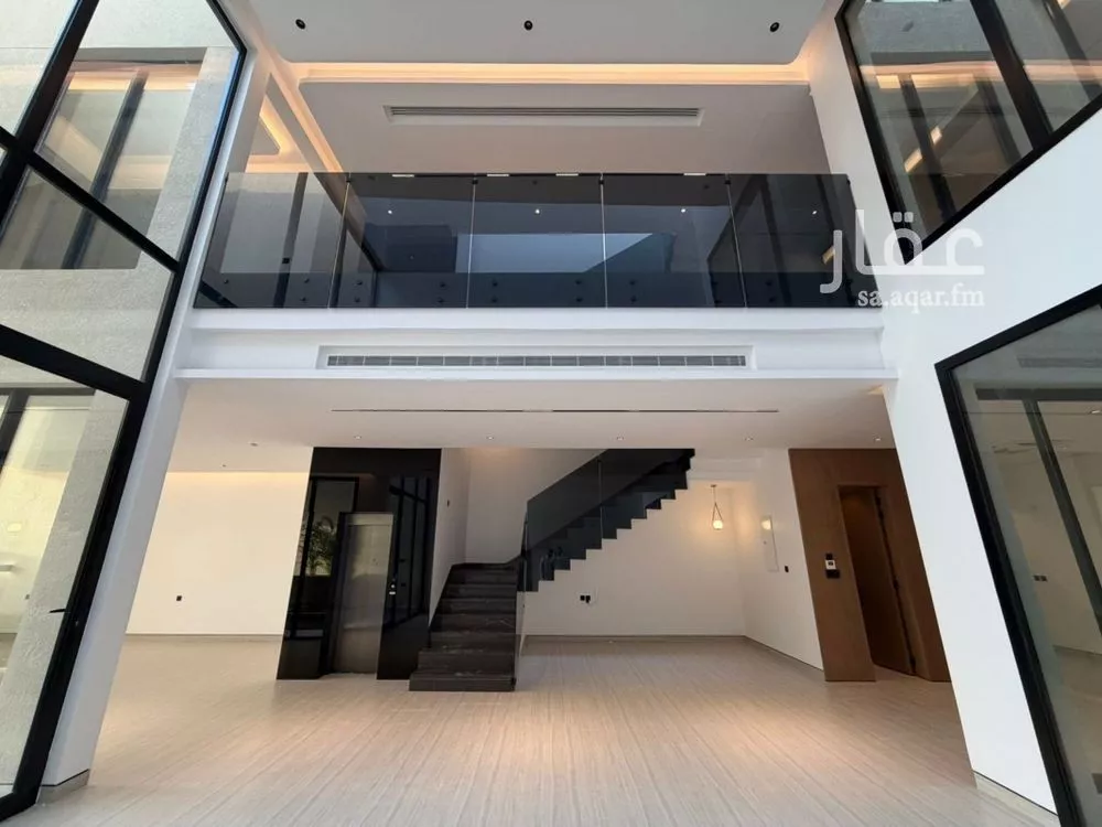 فيلا 4 غرف في العارض 15