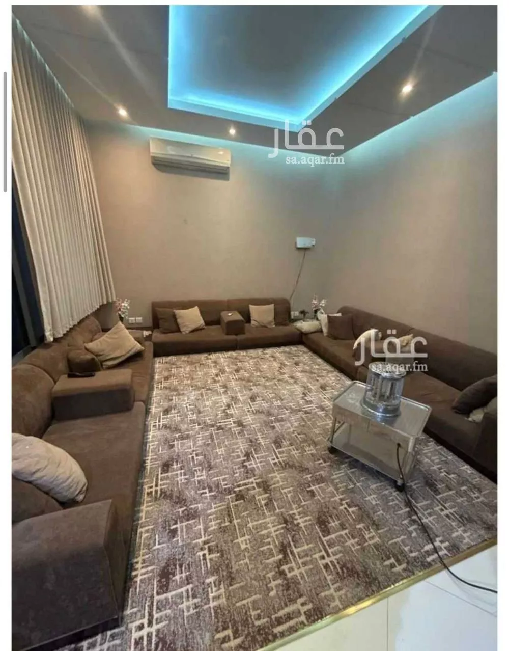 فيلا 4 غرف في العارض 3