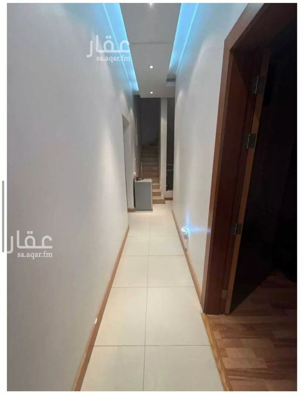 فيلا 4 غرف في العارض 6