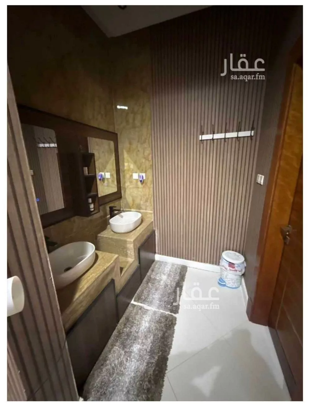 فيلا 4 غرف في العارض 7