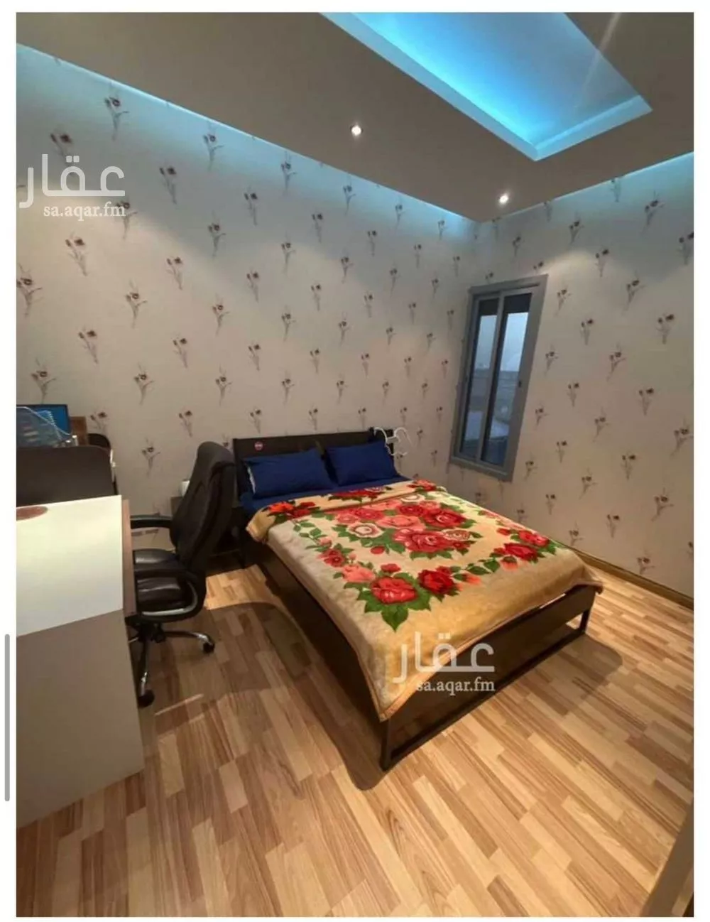 فيلا 4 غرف في العارض 10