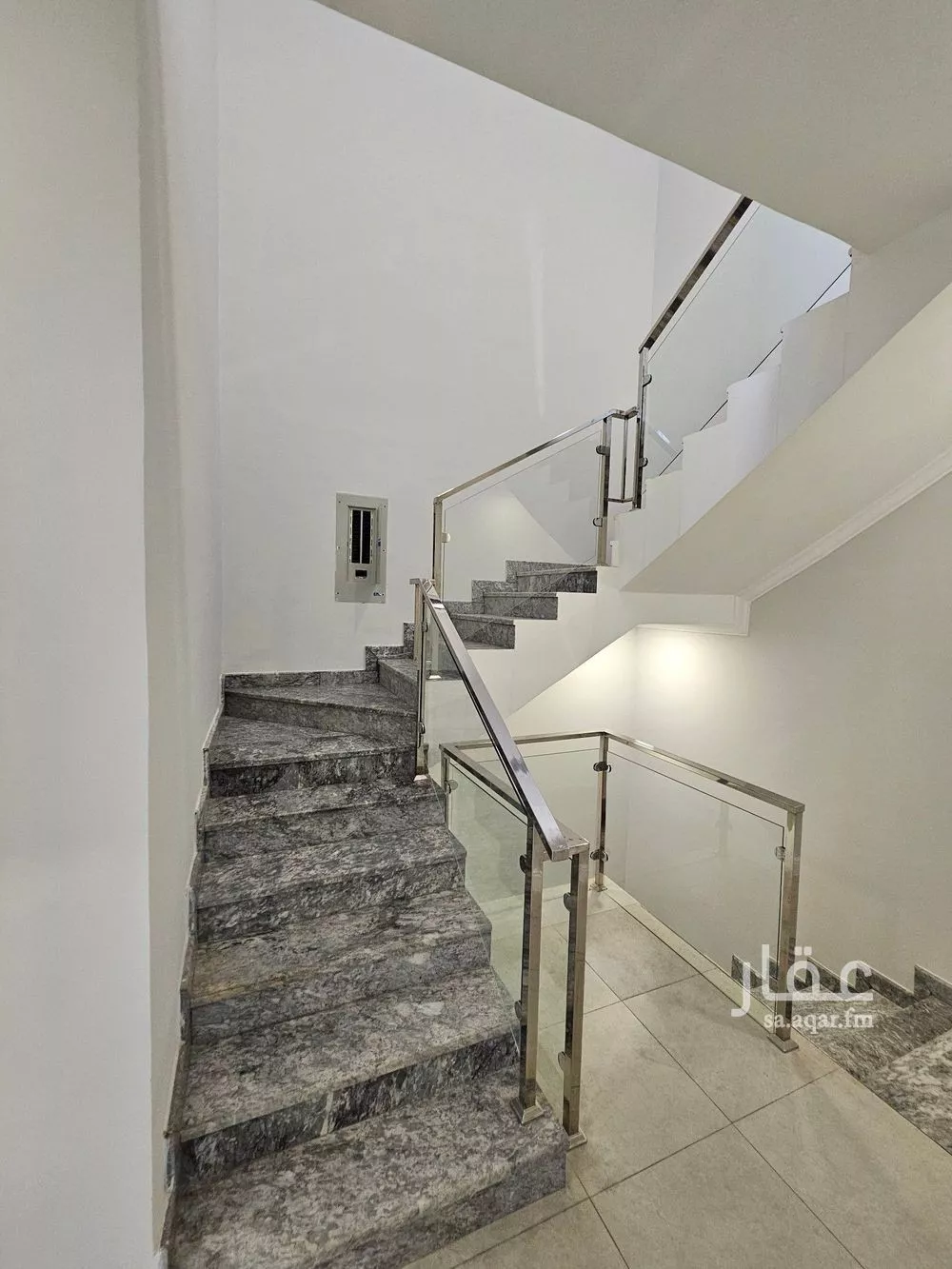 فيلا 5 غرف في الراكة الشمالية 15