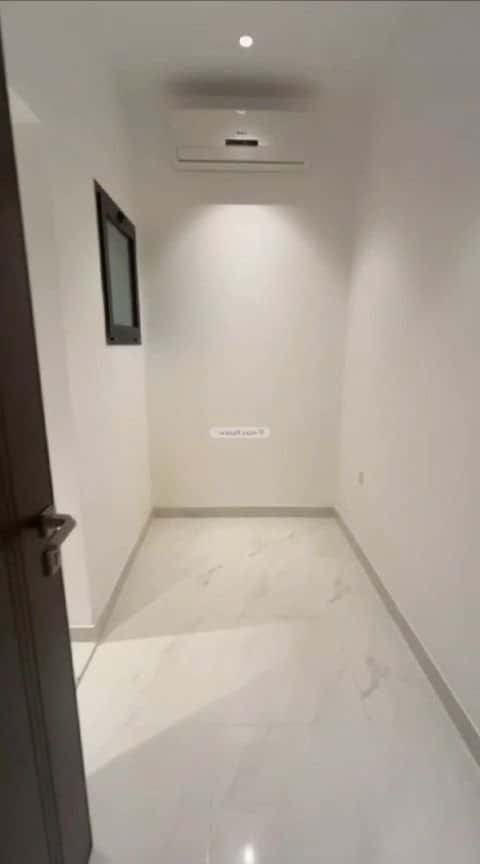 شقة 5 غرف في الصفاء 12