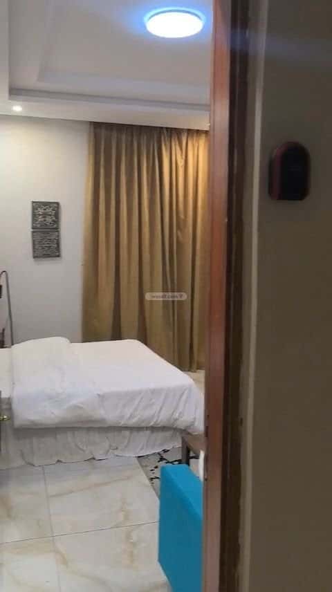 شقة 1 غرف في الربوة 12