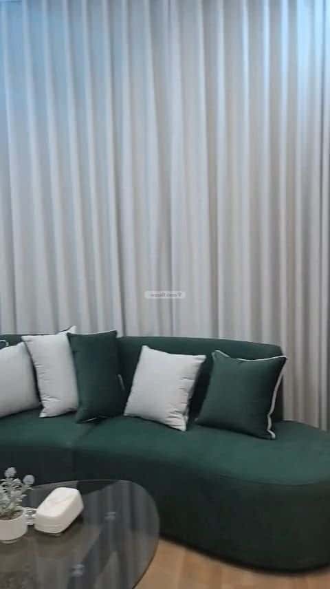 شقة 1 غرف في الربوة 8