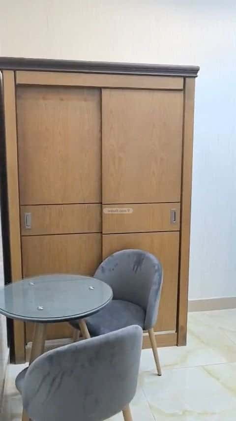 شقة 1 غرف في الربوة 10