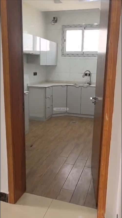 شقة 3 غرف في الربوة 10