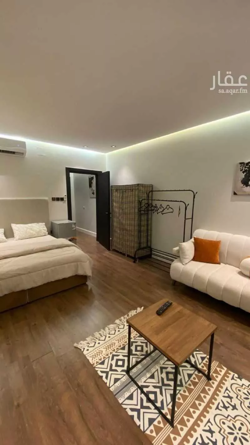 1 bedroom apartment in Al Falah 4