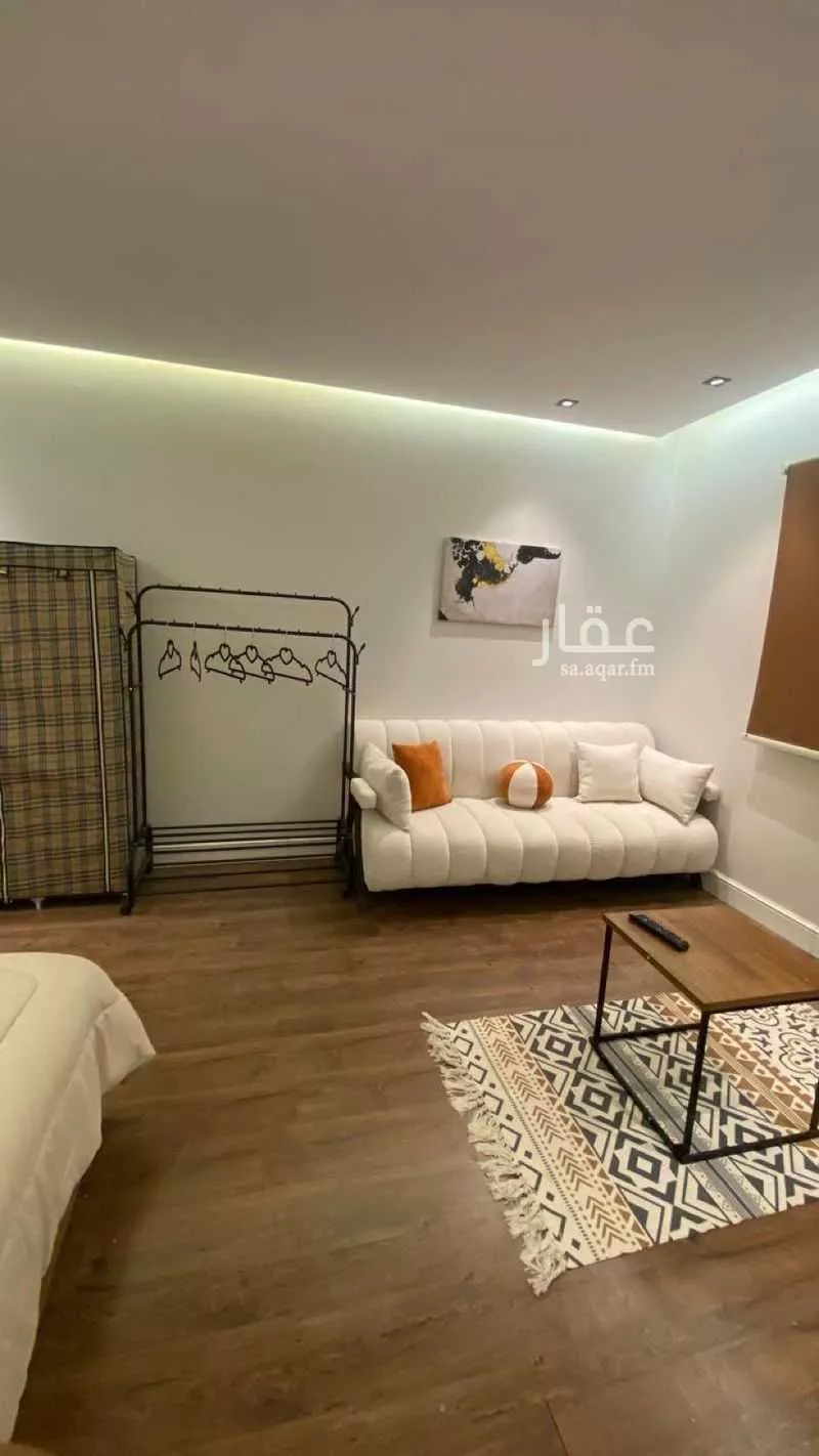 1 bedroom apartment in Al Falah 6