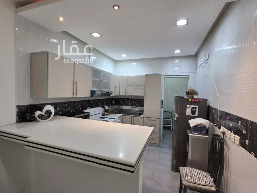 3 bedroom apartment in Al Fayha 16